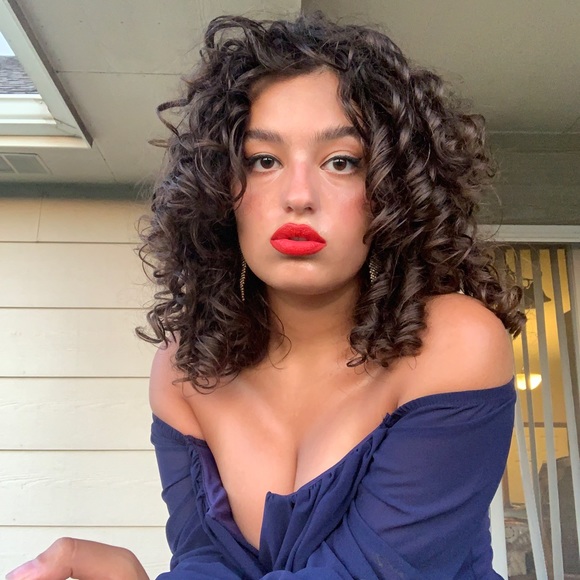 Meet your Posher, Doris - Picture 1 of 1